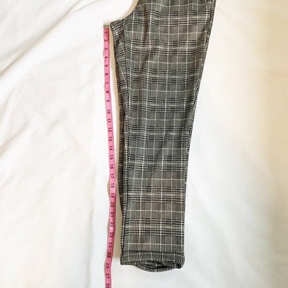 5/$25 Azalea San Francisco Made in USA black white plaid skinny trouser pants - Picture 9 of 9